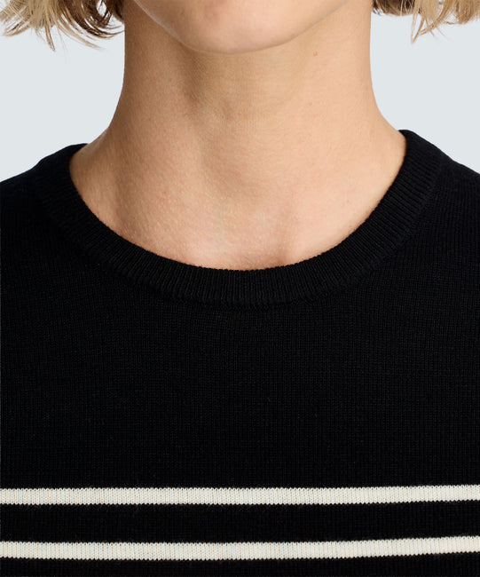 Black-Off White Stripe