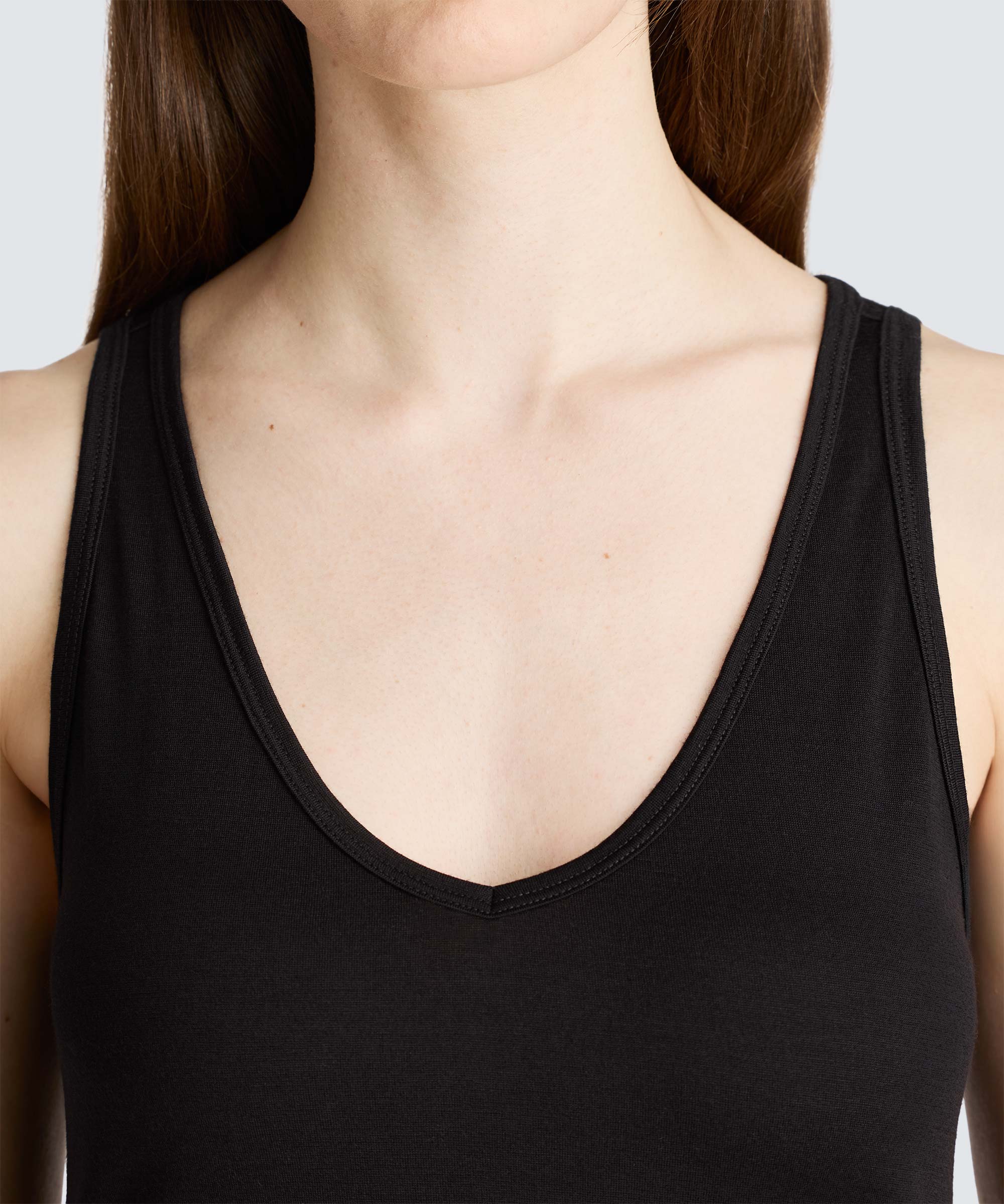 Women's Relaxed Merino V-Neck Tank | Unbound Merino