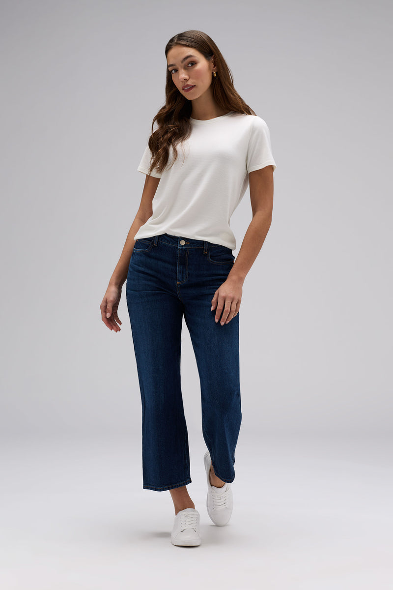 Women's Slim Travel Pants + T-Shirt